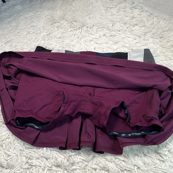 Lululemon Run: Pace Setter Skirt (Regular) Plum / Pow Stripe Angel Wing - Picture 5 of 7